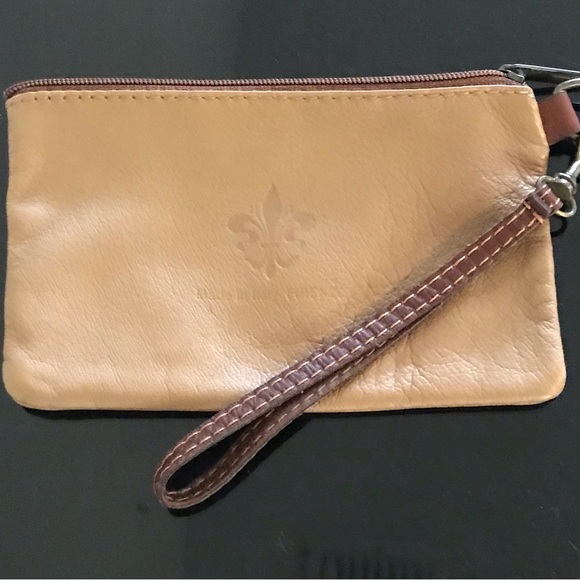 Borgonicchio Italian Leather Clutch - Picture 1 of 3